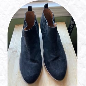 Melrose and Market Women Black Suede Leather Ankle Heeled Booties Size 8.5